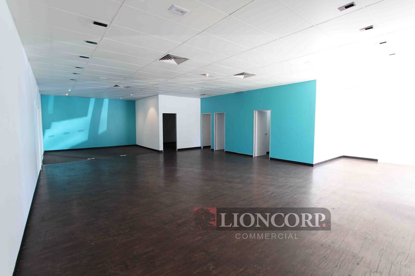 Click to view all images Upper Mount Gravatt QLD 4122 - Image 2