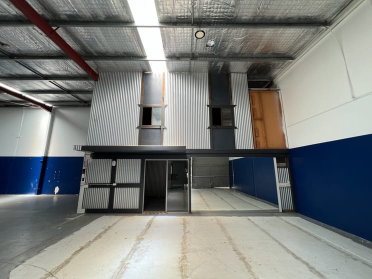 Click to view all images 4/5 Lear Jet Drive Caboolture QLD 4510 - Image 3