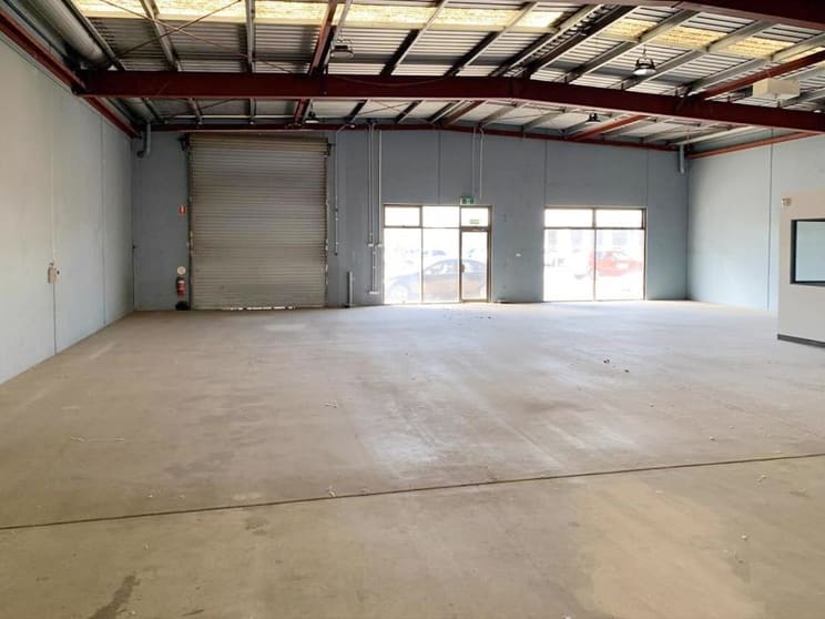 Click to view all images 171 Commercial Road Port Adelaide SA 5015 - Image 3