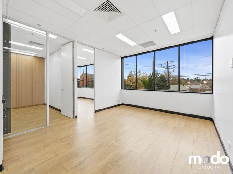 Click to view all images 101/685 Burke Road Camberwell VIC 3124 - Image 2