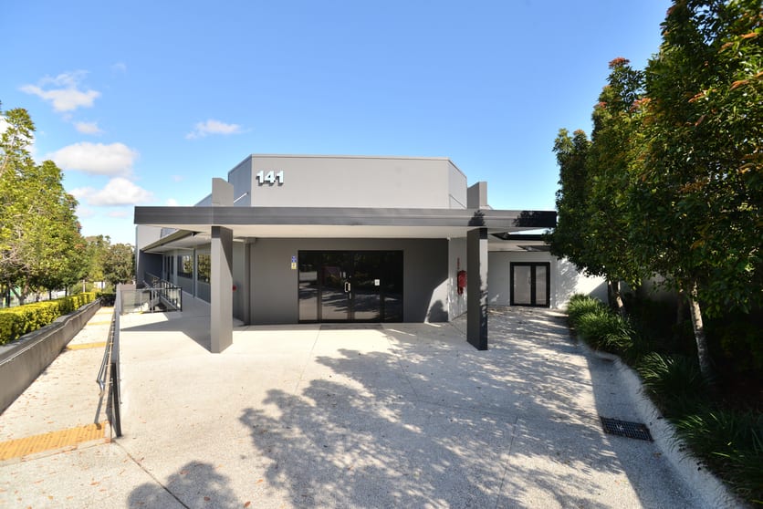 Click to view all images 1/139-143 Barbaralla Dr Springwood QLD 4127 - Image 2