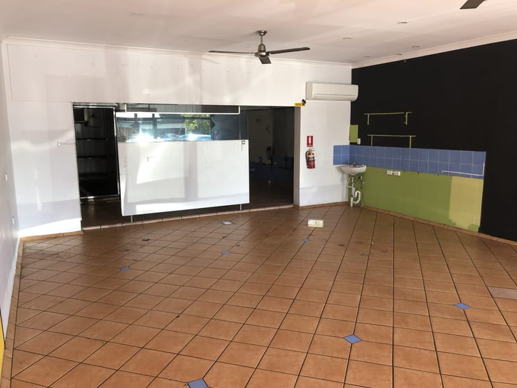 Click to view all images 4/117 Oleander Street Holloways Beach QLD 4878 - Image 3
