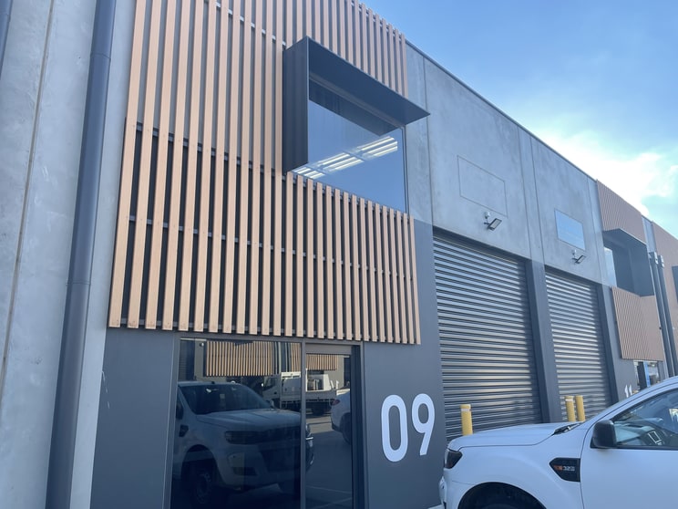 9 Cailin Place Altona VIC 3018 - Image 2