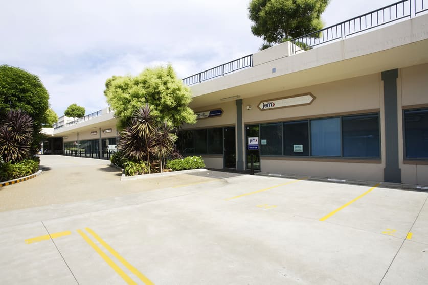 Click to view all images 6/9 Hoyle Avenue Castle Hill NSW 2154 - Image 2
