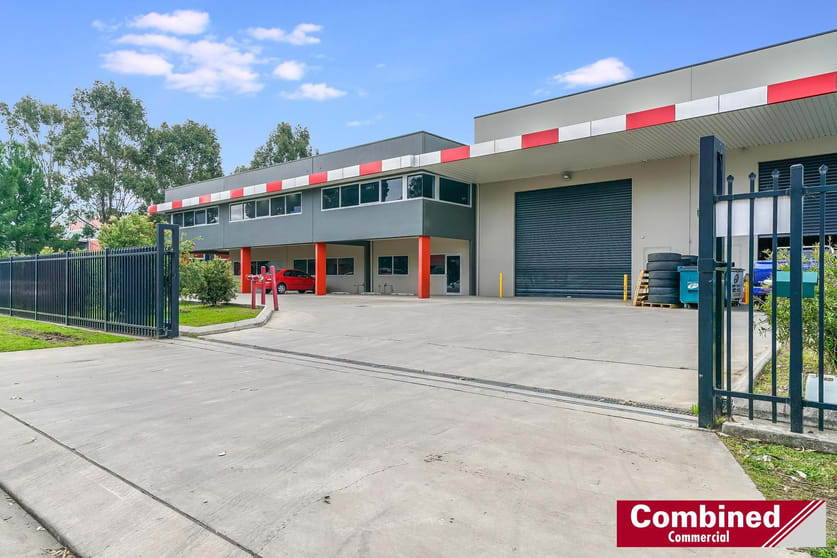Click to view all images 2/2-4 Gallipoli Street Smeaton Grange NSW 2567 - Image 1