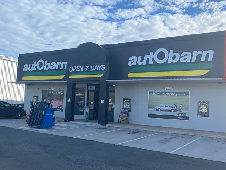 Click to view all images 93A Main Street Pialba QLD 4655 - Image 1