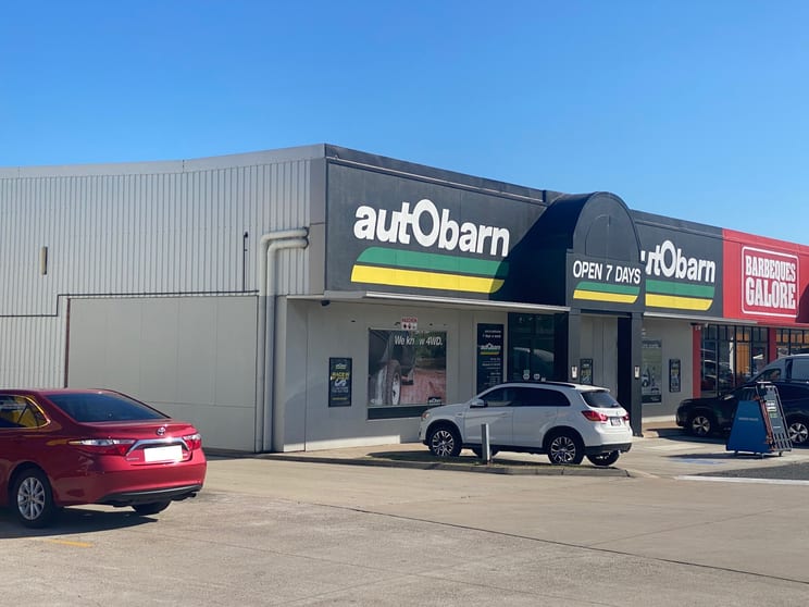 Click to view all images 93A Main Street Pialba QLD 4655 - Image 2