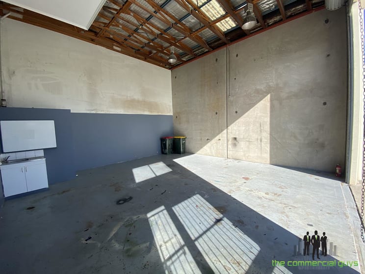 Click to view all images 21/22-26 Cessna Dr Caboolture QLD 4510 - Image 3