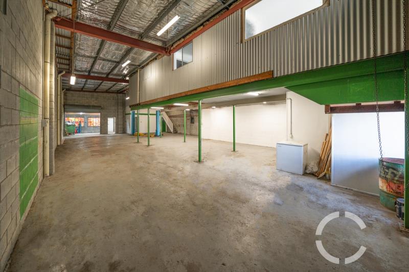 Click to view all images Warehouse/Office/25-27 Burke Street Woolloongabba QLD 4102 - Image 2