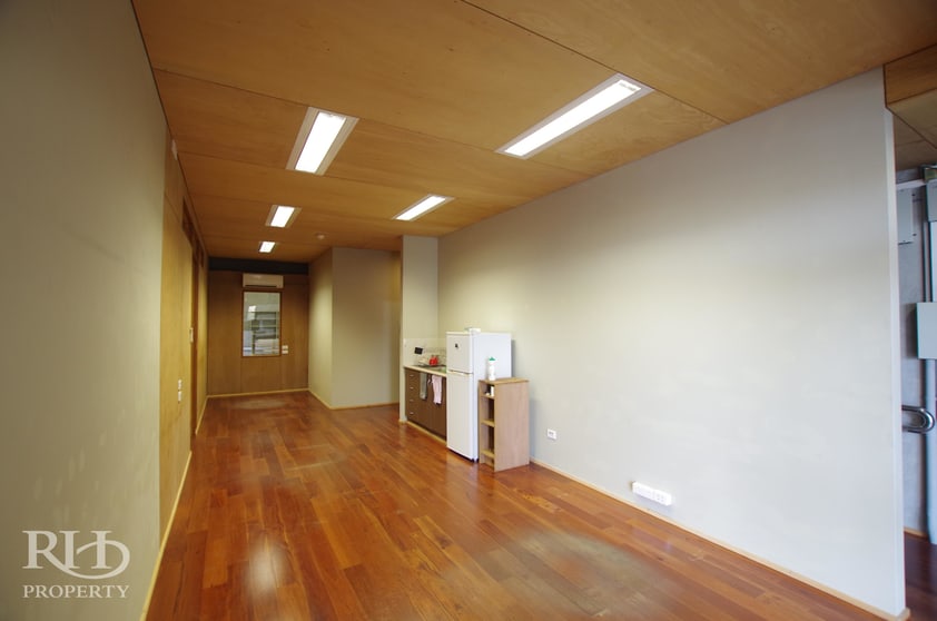 Click to view all images 3B Ruse Street Osborne Park WA 6017 - Image 2