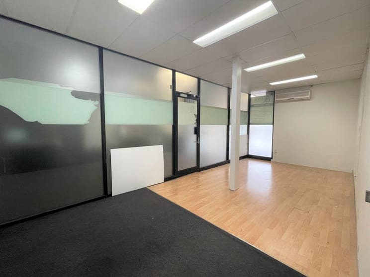 Click to view all images 372 Chapel Road Bankstown NSW 2200 - Image 1