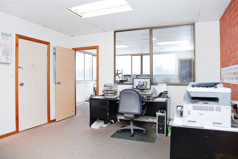 Click to view all images 29 Gawler Avenue Welland SA 5007 - Image 2