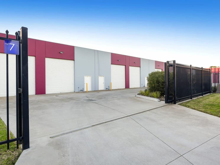 Click to view all images 10/7 Cannery Court Tyabb VIC 3913 - Image 2