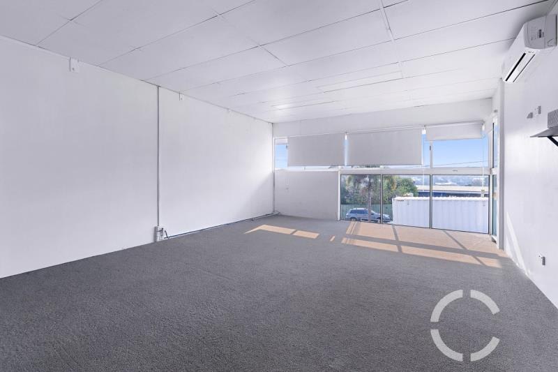 Click to view all images Unit 4/24 Corunna Street Albion QLD 4010 - Image 3