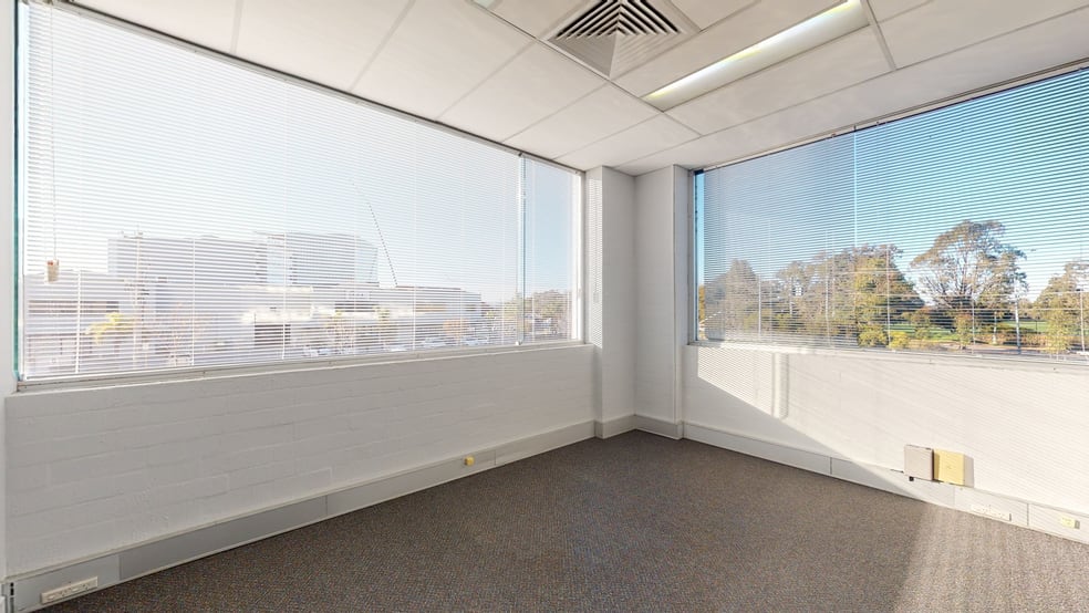 Click to view all images 4/5 Hasler Road Osborne Park WA 6017 - Image 2