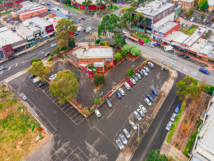 Click to view all images 562-570 High Street Road Mount Waverley VIC 3149 - Image 2