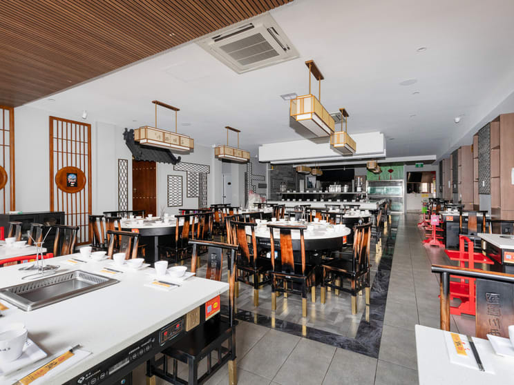 Click to view all images 562-570 High Street Road Mount Waverley VIC 3149 - Image 3