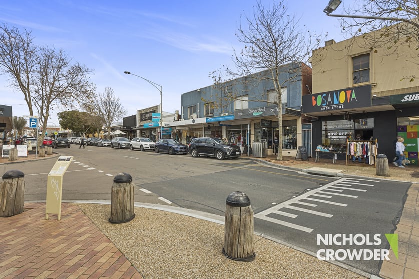 Click to view all images 53 Main Street Mornington VIC 3931 - Image 2