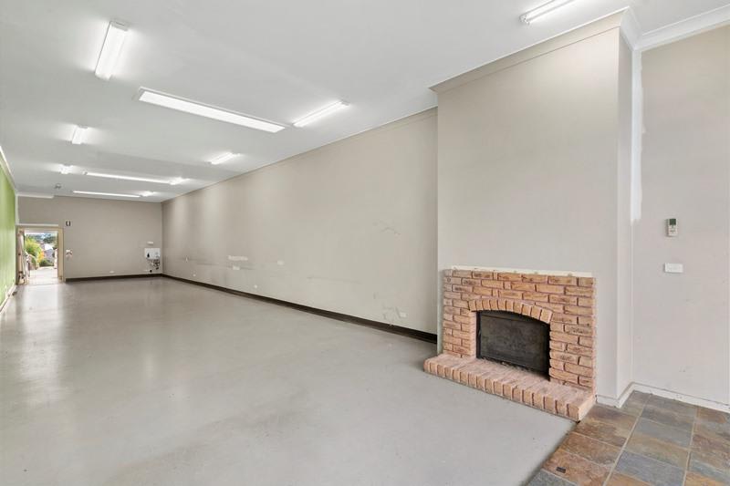 Click to view all images 895A Canterbury Road Box Hill VIC 3128 - Image 2