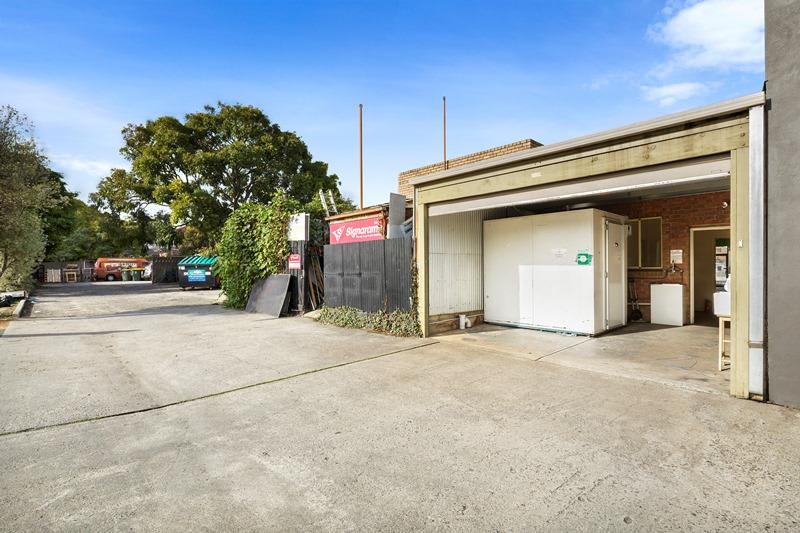 Click to view all images 895A Canterbury Road Box Hill VIC 3128 - Image 3