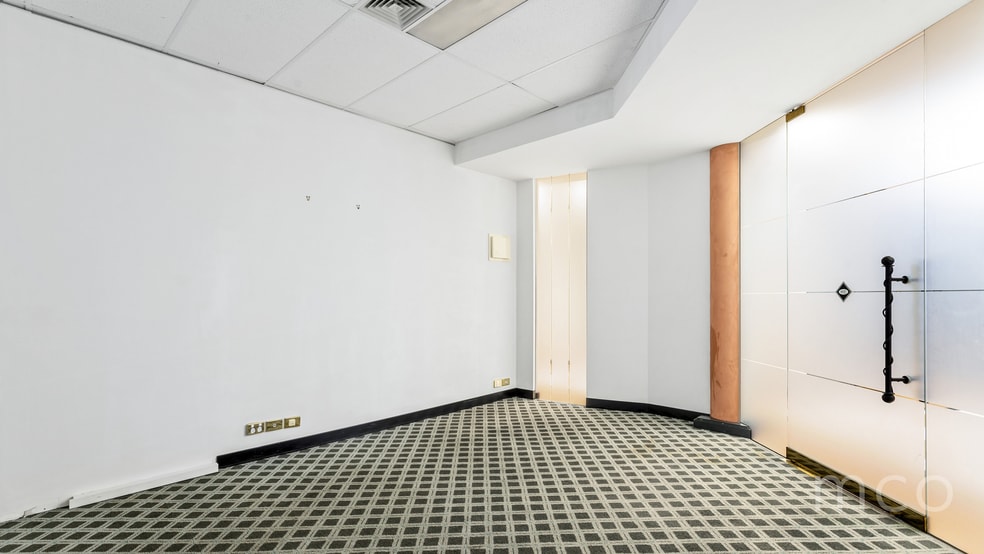 Click to view all images 209/89 High Street Kew VIC 3101 - Image 1