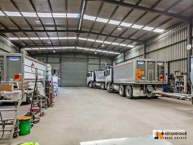 Click to view all images 34 Ralston Avenue Sunshine North VIC 3020 - Image 3