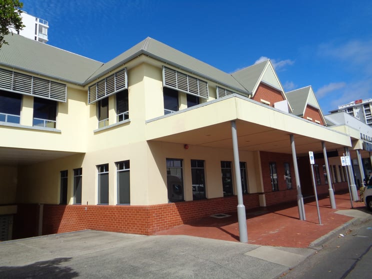 Click to view all images 23 Aplin Street Cairns City QLD 4870 - Image 2