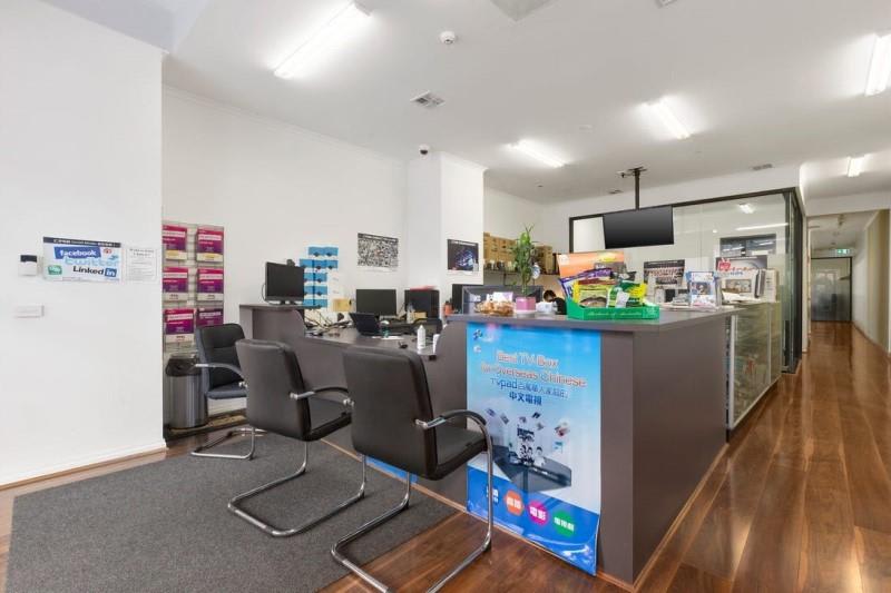 Click to view all images Ground Suite 2/8 Ellingworth Parade Box Hill VIC 3128 - Image 2