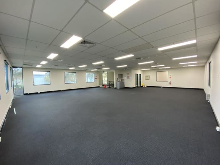 Click to view all images First Floor/622 Lorimer Street Port Melbourne VIC 3207 - Image 2
