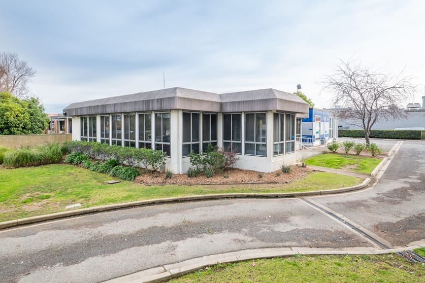 Click to view all images 39A & 39B Casey Street Tatura VIC 3616 - Image 1