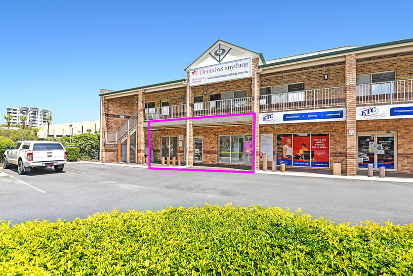 Click to view all images 1/9 Sir John Overall Drive Helensvale QLD 4212 - Image 1