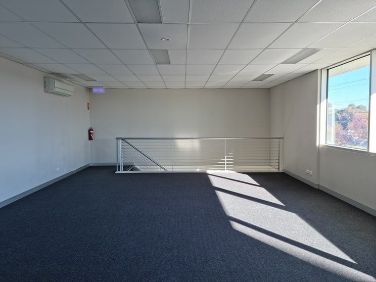 Click to view all images 2/2 Tullamarine Park Road Tullamarine VIC 3043 - Image 3