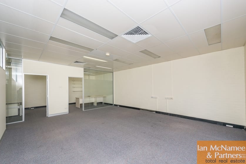 Click to view all images 4/30 Lowe Street Queanbeyan NSW 2620 - Image 3