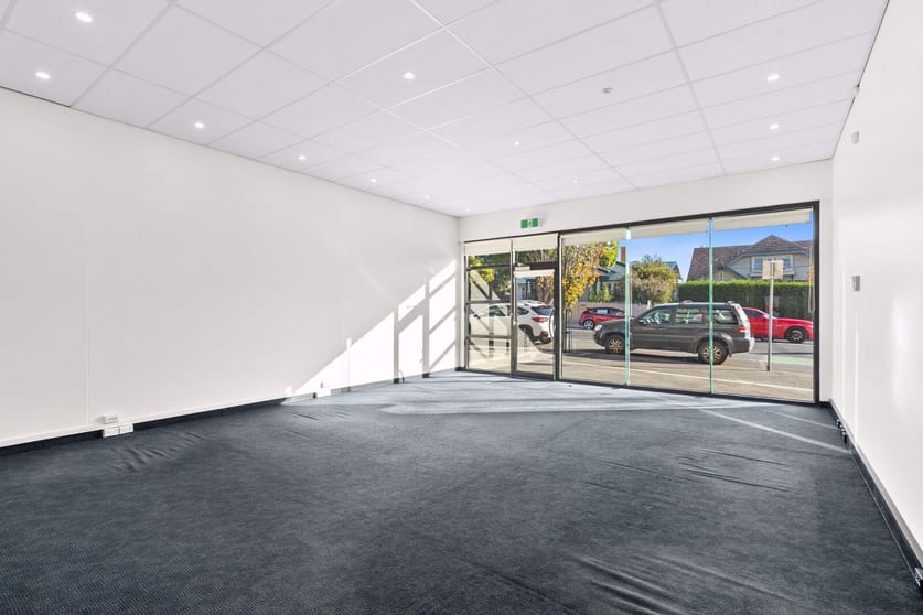 Click to view all images 9/240 Pakington Street Geelong West VIC 3218 - Image 2