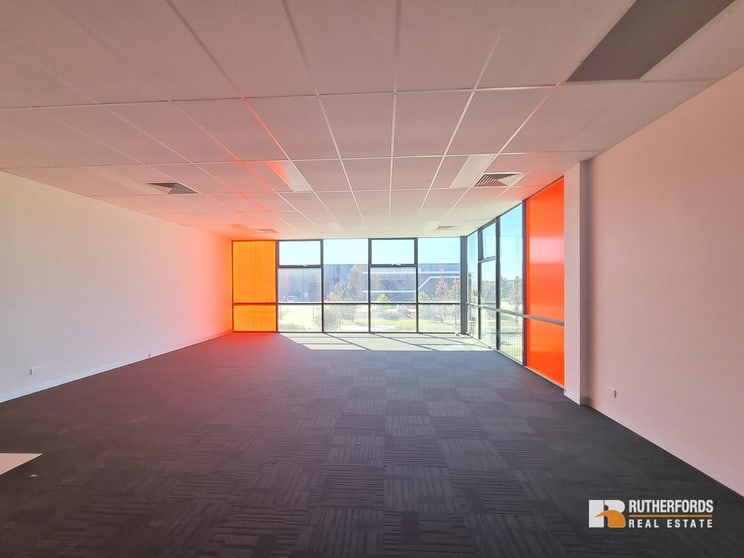 Click to view all images 22 Graystone Court Epping VIC 3076 - Image 3