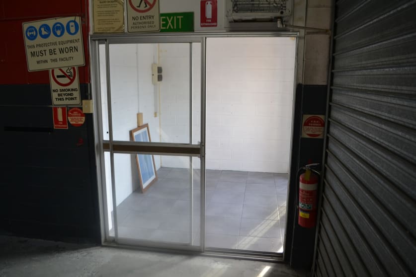Click to view all images SHED 2/6 Ramly Dr Burleigh Heads QLD 4220 - Image 3