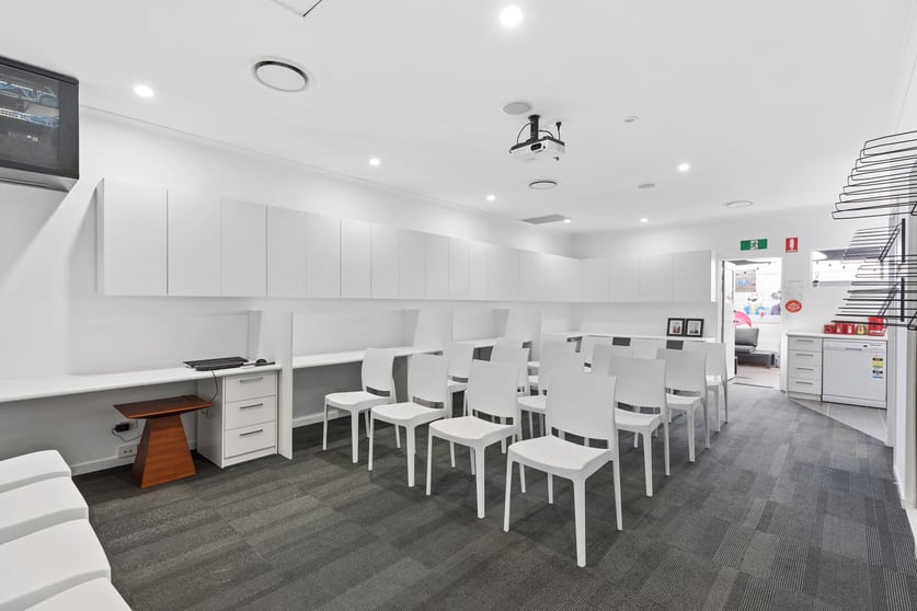 Click to view all images 4/ 16 Lanyana Way Noosa Heads QLD 4567 - Image 2