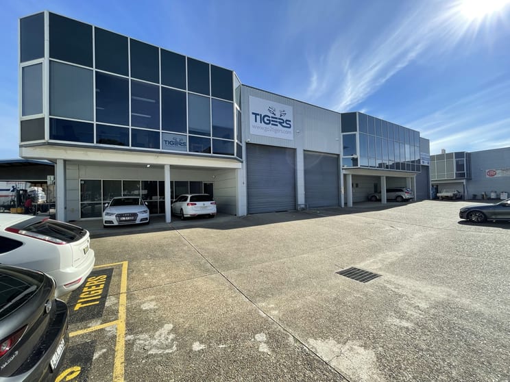 Click to view all images 4/181-187 Taren Point Road Caringbah NSW 2229 - Image 1