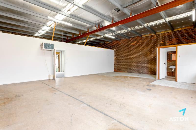 Click to view all images 5/4 Brisbane Street Eltham VIC 3095 - Image 3