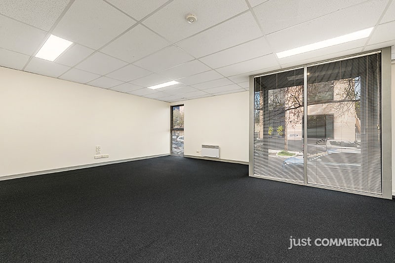 2B Raymond Grove Caulfield South VIC 3162 - Image 2