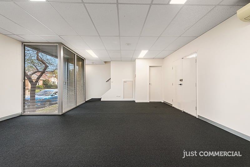 2B Raymond Grove Caulfield South VIC 3162 - Image 3