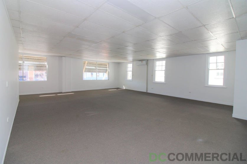 Click to view all images 4/198-202 Margaret Street Toowoomba City QLD 4350 - Image 3