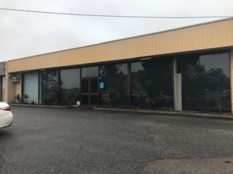 Click to view all images Unit 1/4 Artello Bay Road Midvale WA 6056 - Image 2