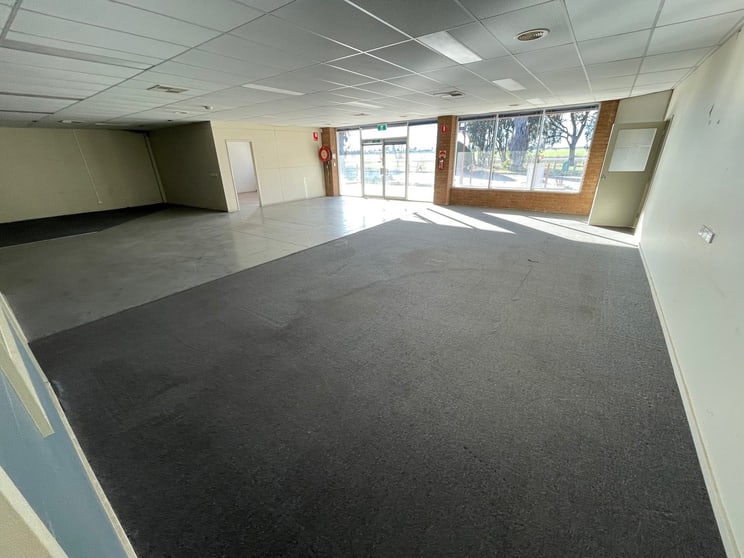 Click to view all images 445-447. Goulburn Valley Highway Shepparton North VIC 3631 - Image 3