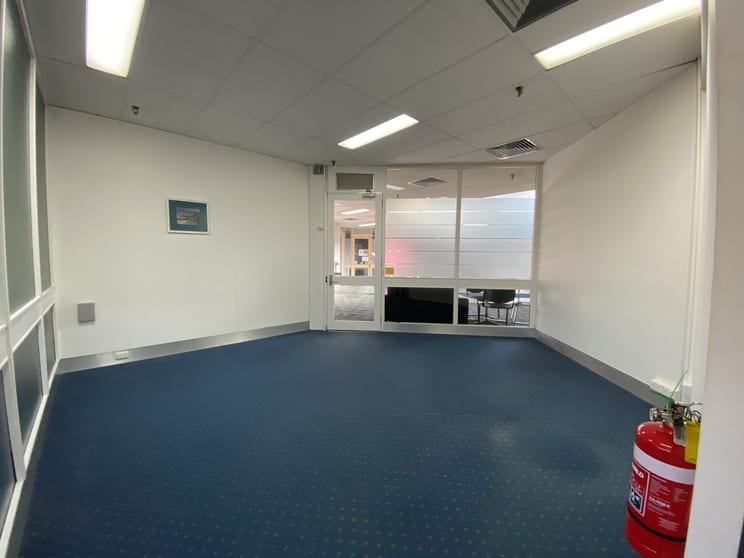 Click to view all images 11/23-31 Gheringhap Street Geelong VIC 3220 - Image 2