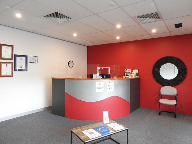 Click to view all images 4/544 Hampton Street Hampton VIC 3188 - Image 3