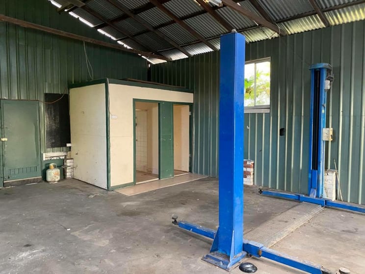 Click to view all images 5 Beeton Parade Taree NSW 2430 - Image 3