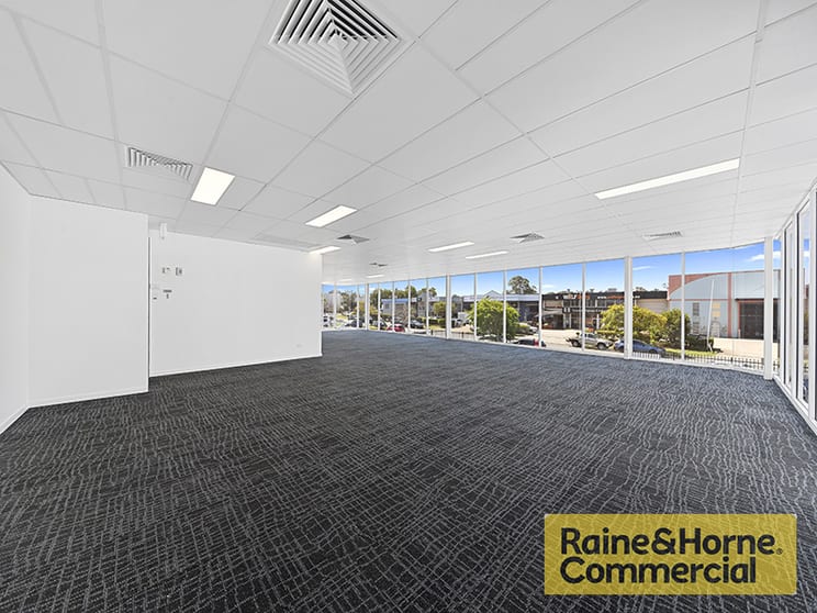 Click to view all images Office/15 Virginia Street Geebung QLD 4034 - Image 2