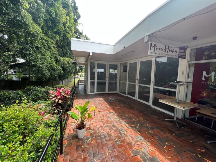 Click to view all images 5/50 Landsborough Parade Golden Beach QLD 4551 - Image 1