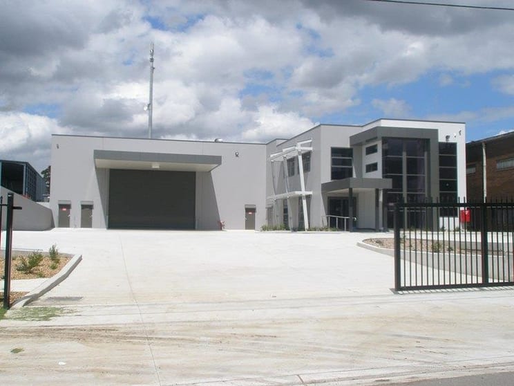 Click to view all images Smithfield NSW 2164 - Image 1